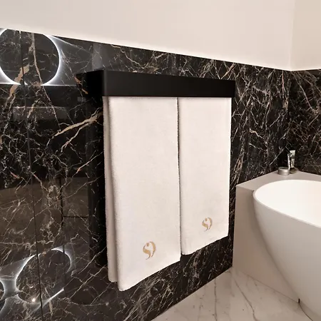 Konukevi Residenza Palazzo Poste 4*